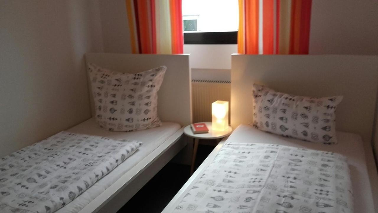 Gaestehaus Moselblick Trittenheim Bagian luar foto