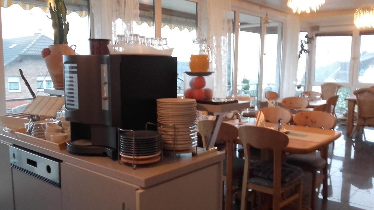 Gaestehaus Moselblick Trittenheim Bagian luar foto