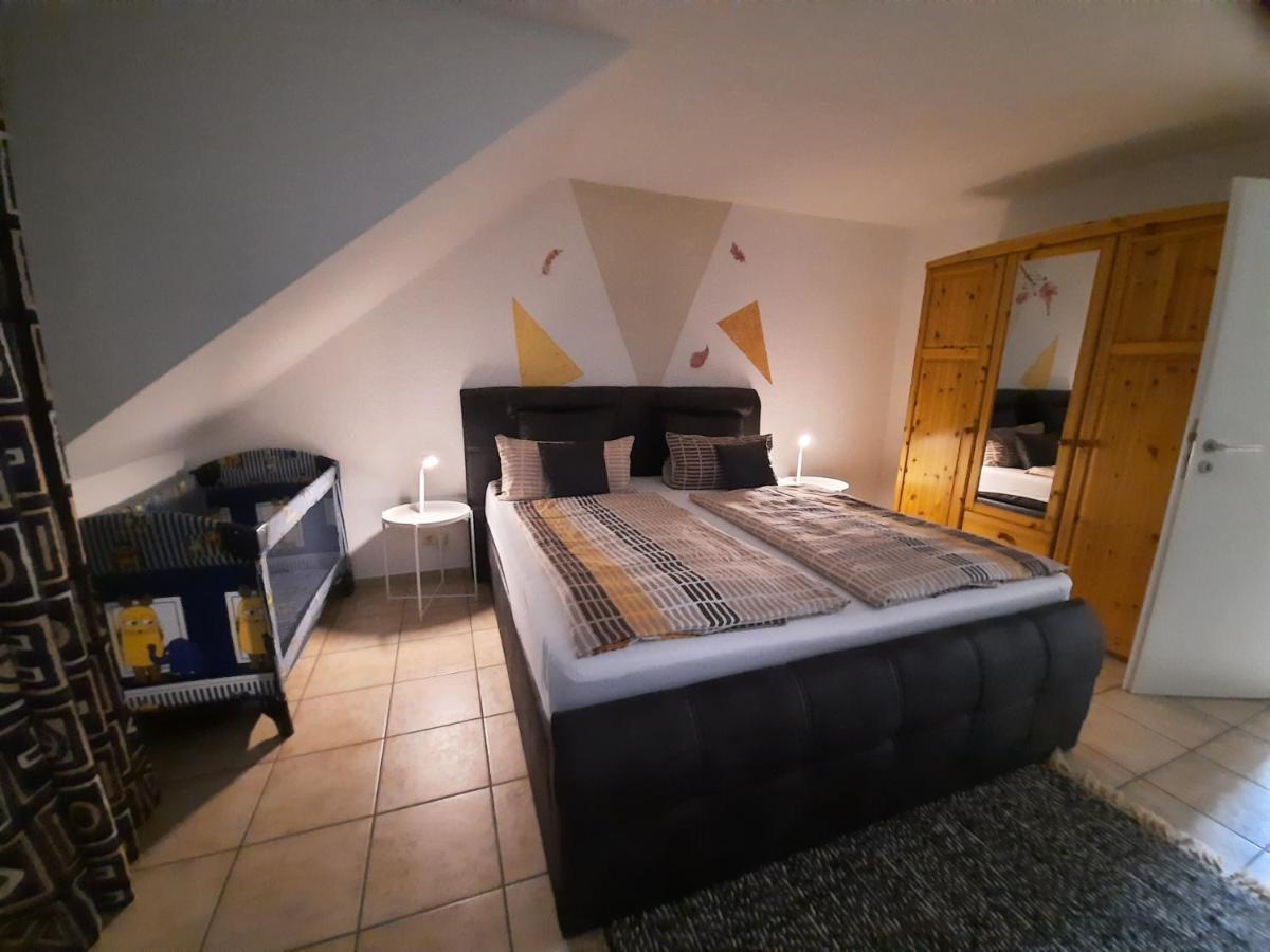 Gaestehaus Moselblick Trittenheim Bagian luar foto